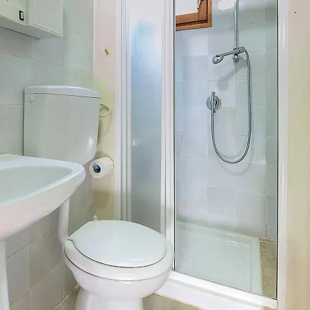 Beautiful Mobile Home In Sorso With Shared Pool Dom wakacyjny *